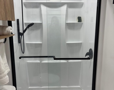 3607 Tularosa Avenue - Photo Thumbnail 12