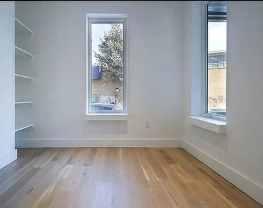 246 Johnson Avenue - Photo Thumbnail 8