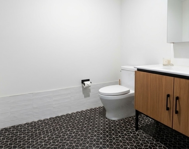 889 Bushwick Avenue - Photo Thumbnail 6