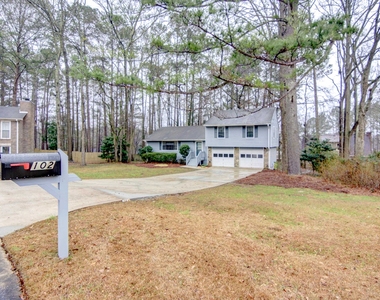 102 Pine Point - Photo Thumbnail 31