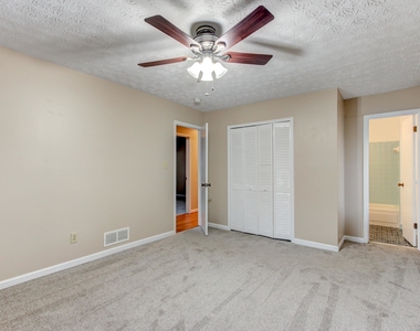 102 Pine Point - Photo Thumbnail 22