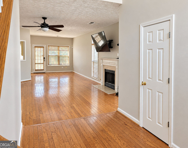 1412 Edgeley Way - Photo Thumbnail 2
