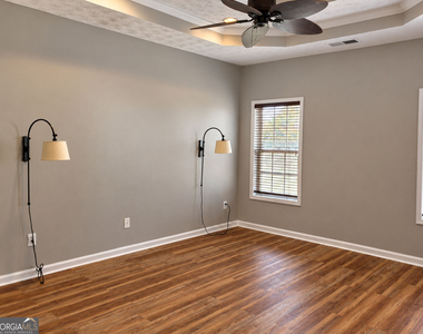 1412 Edgeley Way - Photo Thumbnail 9