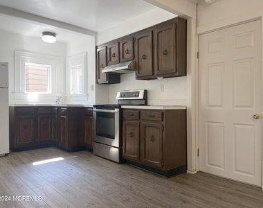 57 Franklin Avenue - Photo Thumbnail 9
