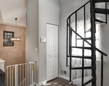 116 Azalea Circle - Photo Thumbnail 8