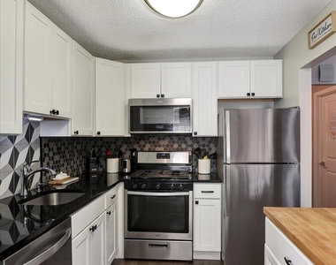 116 Azalea Circle - Photo Thumbnail 16