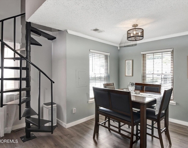 116 Azalea Circle - Photo Thumbnail 9
