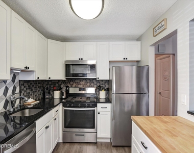 116 Azalea Circle - Photo Thumbnail 15