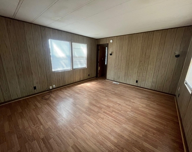 3011 Post Oak Street - Photo Thumbnail 2