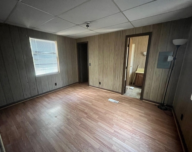 3011 Post Oak Street - Photo Thumbnail 6