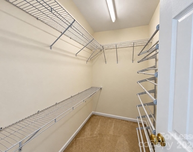 634 Fountain Court - Photo Thumbnail 11