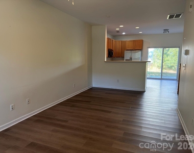 634 Fountain Court - Photo Thumbnail 1