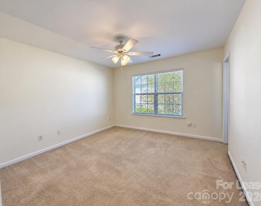634 Fountain Court - Photo Thumbnail 8