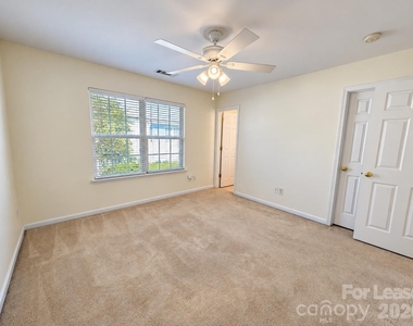 634 Fountain Court - Photo Thumbnail 9