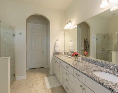 10274 Prato Street - Photo Thumbnail 16