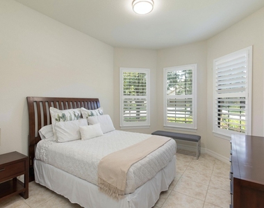 10274 Prato Street - Photo Thumbnail 10
