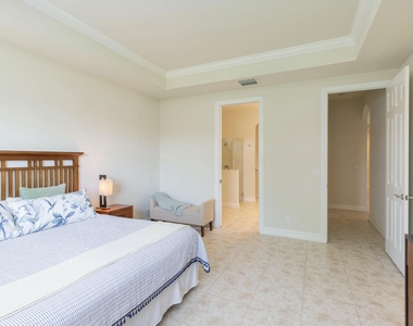 10274 Prato Street - Photo Thumbnail 15