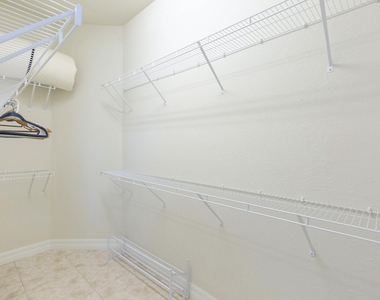 10274 Prato Street - Photo Thumbnail 20
