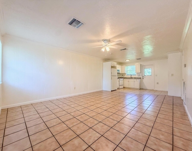3075 Floweva Street - Photo Thumbnail 2