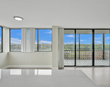 4222 Inverrary Boulevard - Photo Thumbnail 20