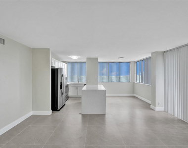 4222 Inverrary Boulevard - Photo Thumbnail 3
