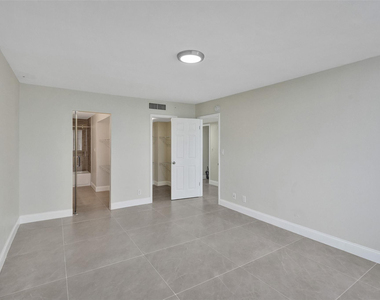 4222 Inverrary Boulevard - Photo Thumbnail 32