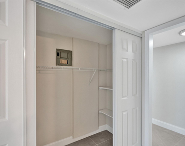 4222 Inverrary Boulevard - Photo Thumbnail 41
