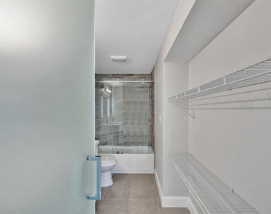 4222 Inverrary Boulevard - Photo Thumbnail 33