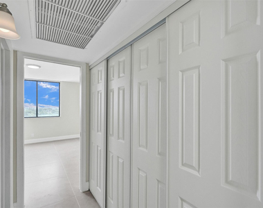 4222 Inverrary Boulevard - Photo Thumbnail 40