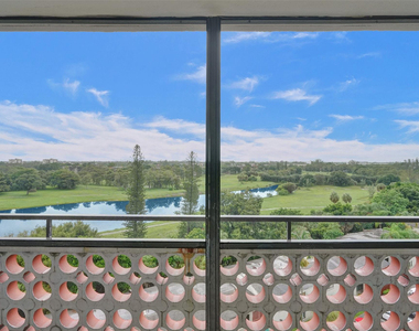 4222 Inverrary Boulevard - Photo Thumbnail 19