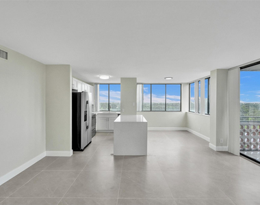 4222 Inverrary Boulevard - Photo Thumbnail 17