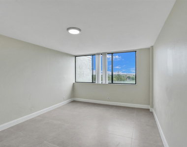 4222 Inverrary Boulevard - Photo Thumbnail 42