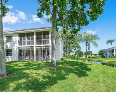 5233 Lake Catalina Drive N - Photo Thumbnail 35