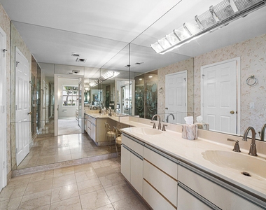 5233 Lake Catalina Drive N - Photo Thumbnail 25