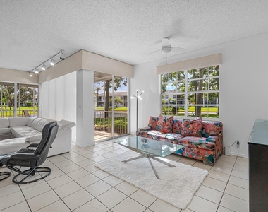 5233 Lake Catalina Drive N - Photo Thumbnail 6