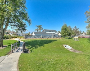 3640 Honey Glen Way - Photo Thumbnail 39