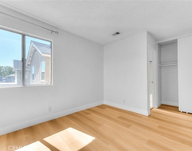 3640 Honey Glen Way - Photo Thumbnail 27