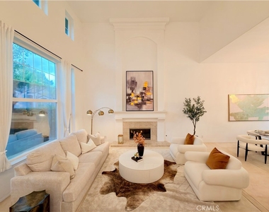 2302 Ridgeview Avenue - Photo Thumbnail 1