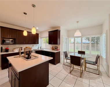 2302 Ridgeview Avenue - Photo Thumbnail 9