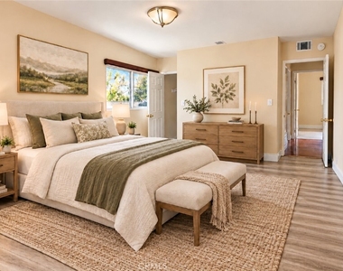 2920 Leopold Ave - Photo Thumbnail 8