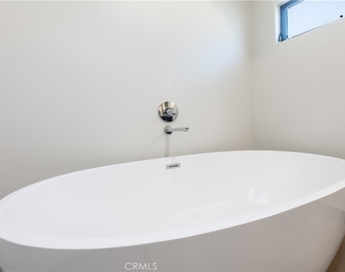 13957 Hesby Street - Photo Thumbnail 18