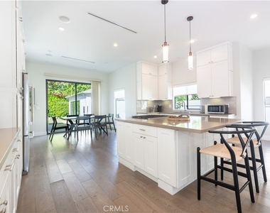 13957 Hesby Street - Photo Thumbnail 9
