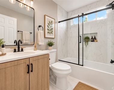 637 N West Knoll - Photo Thumbnail 9