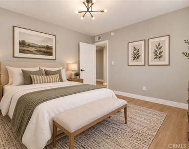 637 N West Knoll - Photo Thumbnail 11