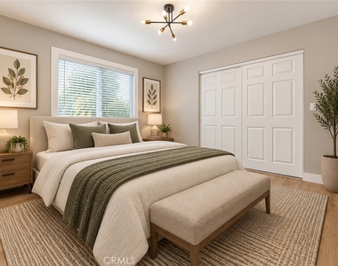 637 N West Knoll - Photo Thumbnail 10