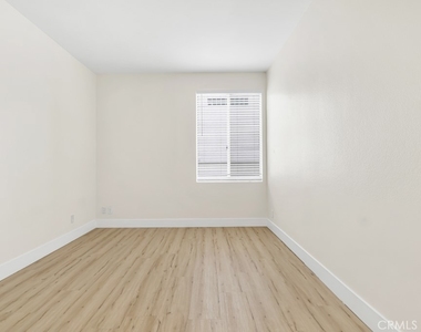 14530 Benefit Street - Photo Thumbnail 27