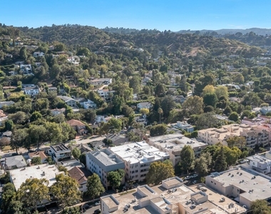 14530 Benefit Street - Photo Thumbnail 6