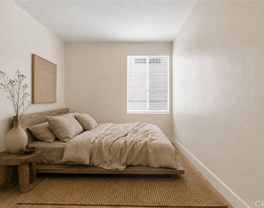 14530 Benefit Street - Photo Thumbnail 4