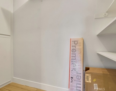 14530 Benefit Street - Photo Thumbnail 30
