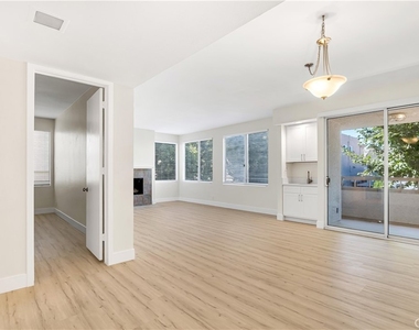 14530 Benefit Street - Photo Thumbnail 7